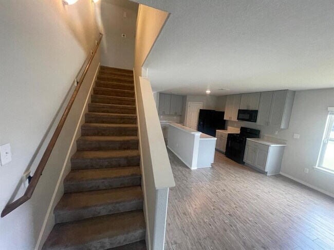 Building Photo - 14550 Breezy Orch Trail