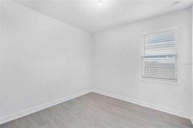 Building Photo - 7026 N Dakota Ave