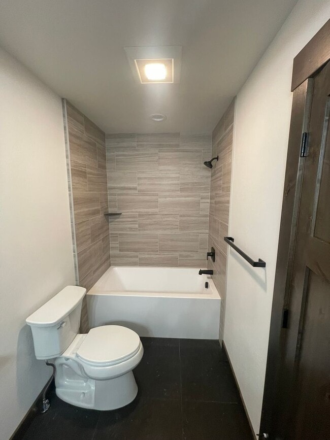 Building Photo - Whitefish Landing Town House