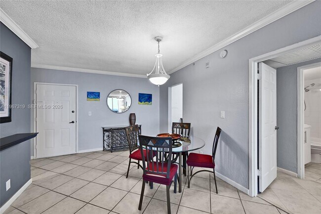 Building Photo - 2501 S Ocean Dr