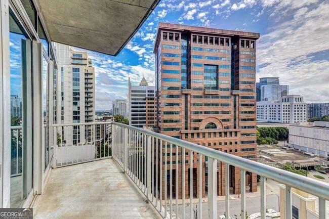Building Photo - 950 W Peachtree St NW