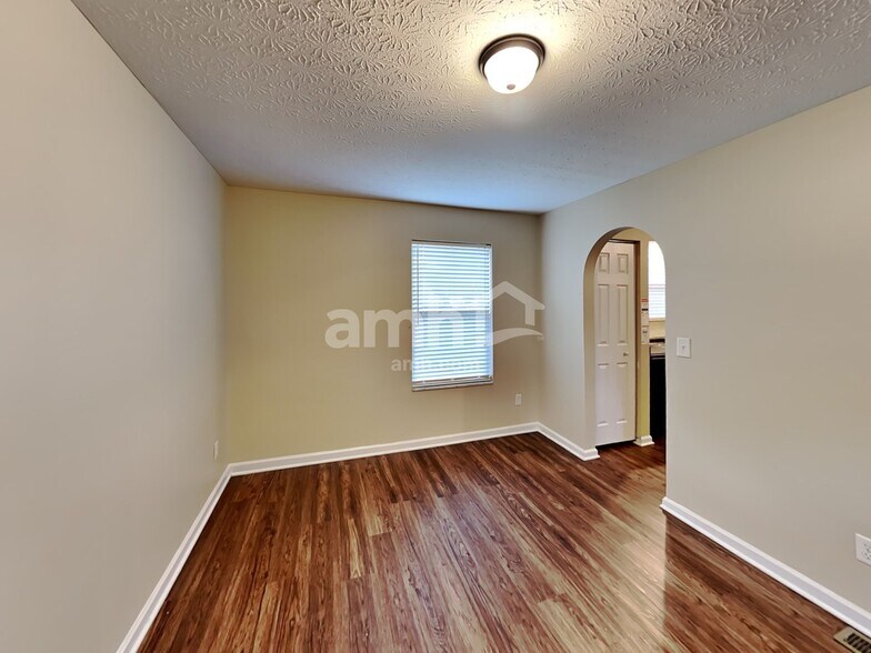 Building Photo - 1760 Navion Ct