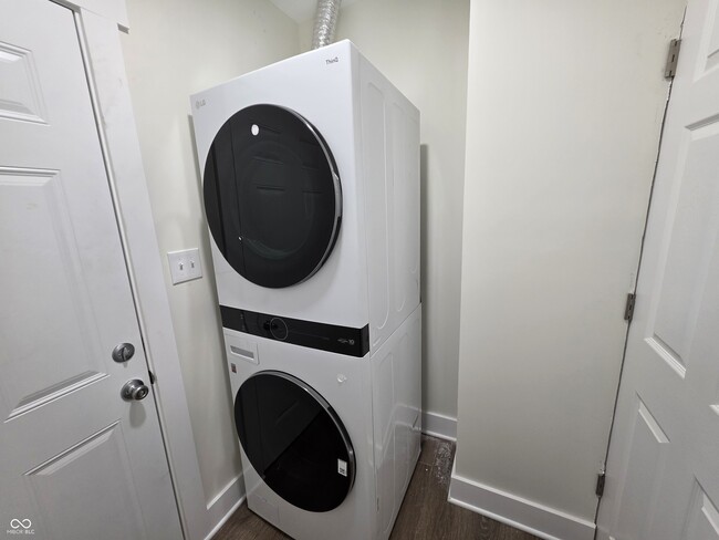 Building Photo - 1153 Dawson St