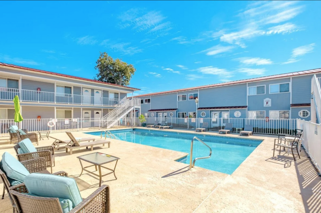 Building Photo - 1664 Beach Blvd