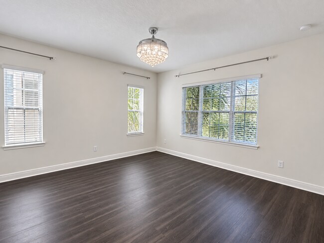 Building Photo - 6603 Calamondin Dr