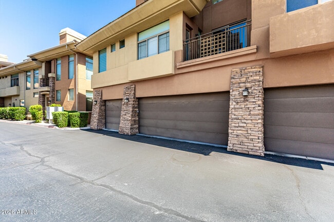 Building Photo - 14450 N Thompson Peak Pkwy
