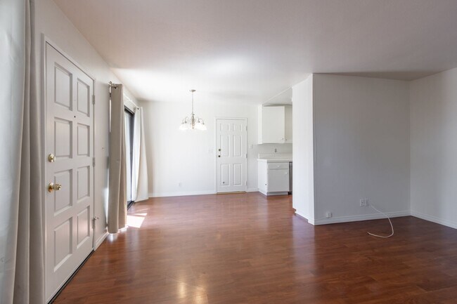 Building Photo - 6782 Shakespeare Way