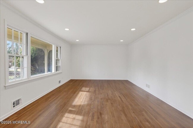 Building Photo - 15 Harbor Ct