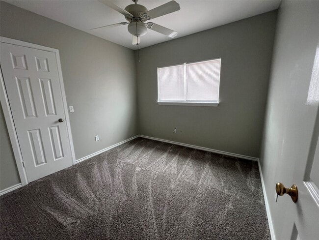 Building Photo - 4018 Ursuline St