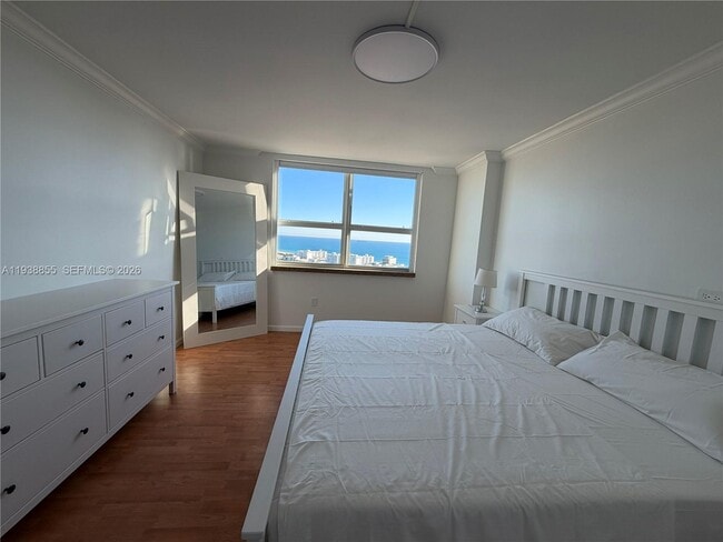 Building Photo - 90 Alton Rd