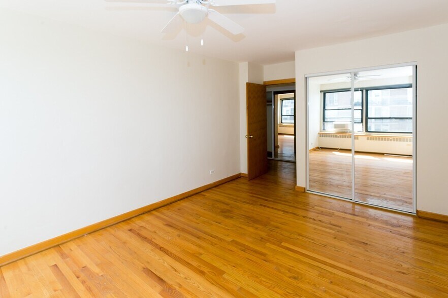 Building Photo - 4180 N Marine Dr
