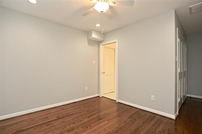 Building Photo - 4106 Milton St