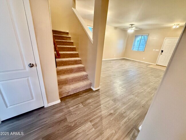 Building Photo - 42564 W Palmyra Ct