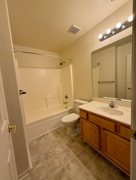 Building Photo - 7451 E Mountain Dr