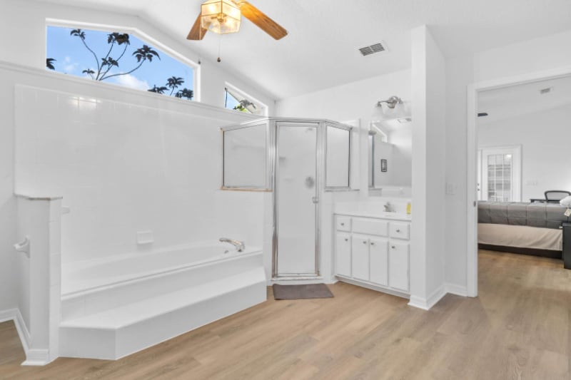 Building Photo - 802 Abbott Ave