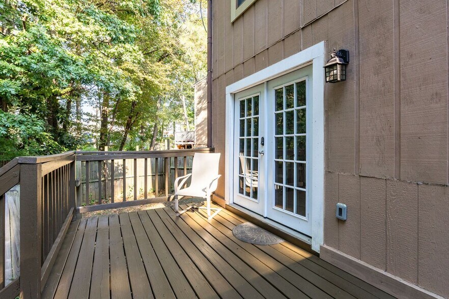 Building Photo - 1871 Grant Ct