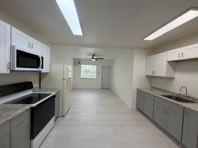 Building Photo - 901 N J St