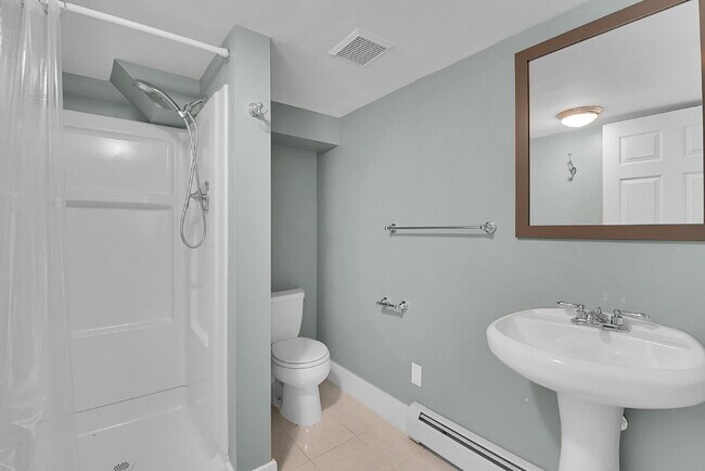 Building Photo - $4,500- 4 Bed, 3 Bath Home in Denver with ...