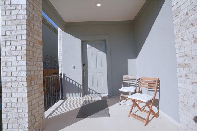 Building Photo - 8014 Purple Aster Pass