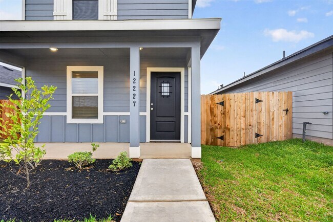 Building Photo - 12227 Shield Crest Ct