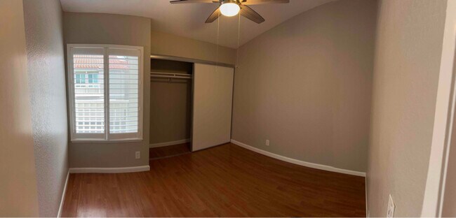 Building Photo - 134 W Rincon Ave