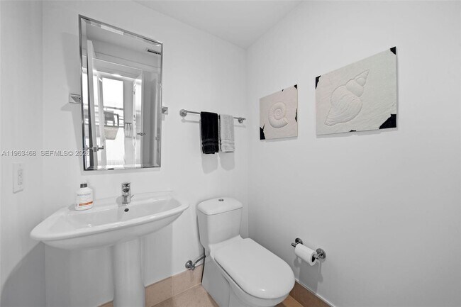 Building Photo - 6899 Collins Ave