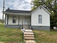 Building Photo - 28 Lawn St
