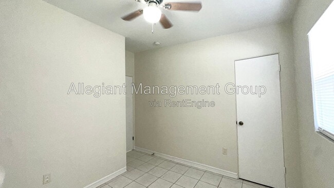 Building Photo - 4110 Alverado St