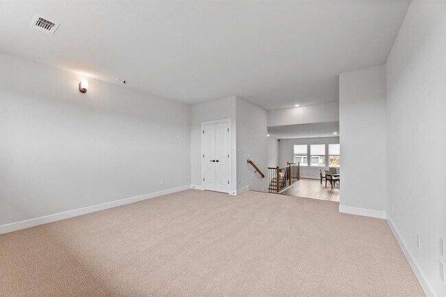 Building Photo - 1801 Headwaters Blvd