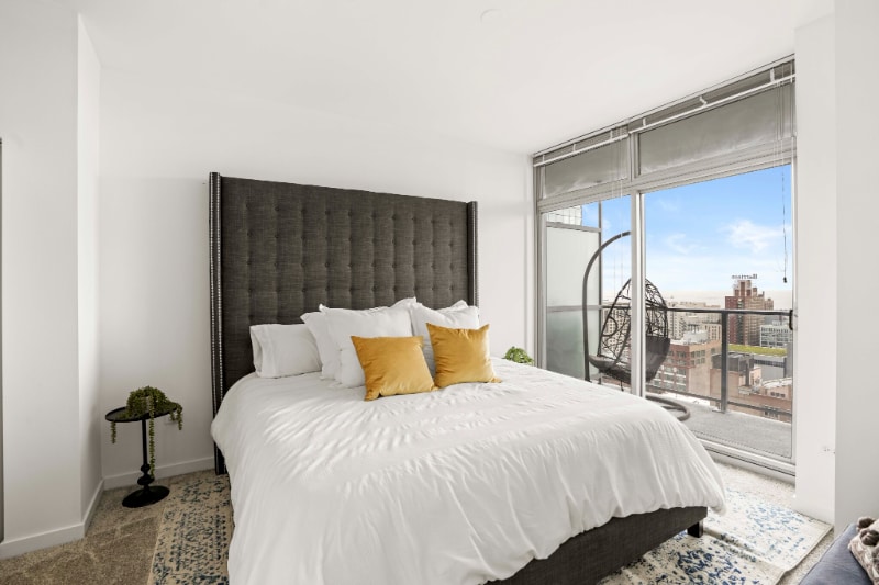 Building Photo - 765 S Clark St