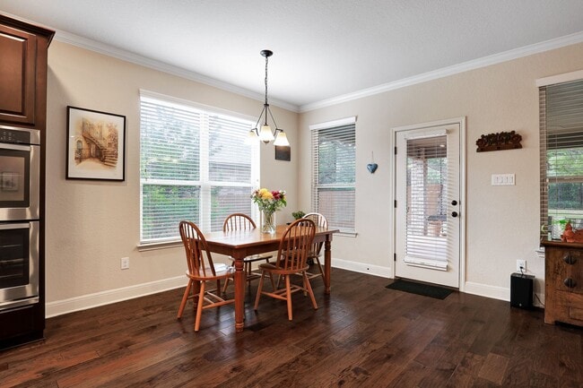 Building Photo - 28565 Willis Ranch