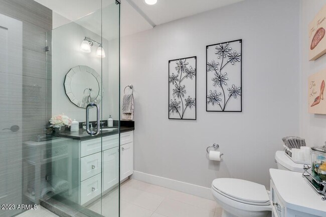 Building Photo - 816 N 3rd Ave