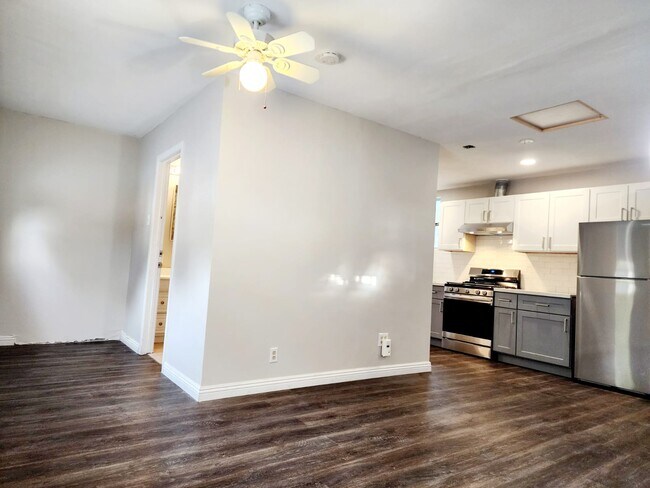 Building Photo - 2055 Alta Pasa Dr
