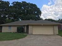 Building Photo - Coming Soon: 3 Bedroom, 2 Bathroom, 2 Car ...