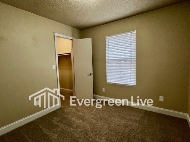 Building Photo - 203 Barrow Ct