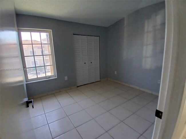 Building Photo - 6726 SW 130th Pl