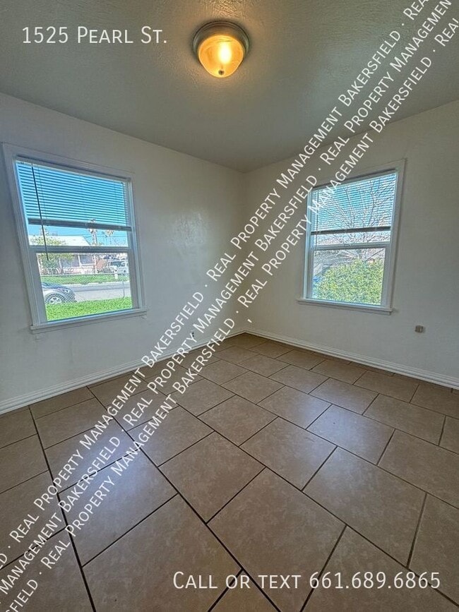 Building Photo - 1525 Pearl Street-Zero deposit, Ask us how!