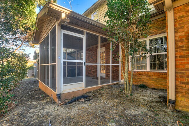 Building Photo - 200 Kline St NW