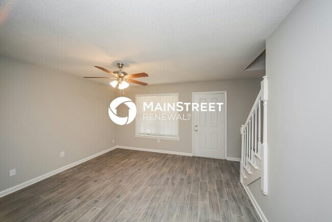 Building Photo - 4 Bedroom Pet-Friendly Home in MEMPHIS, TN with Main Street Renewal