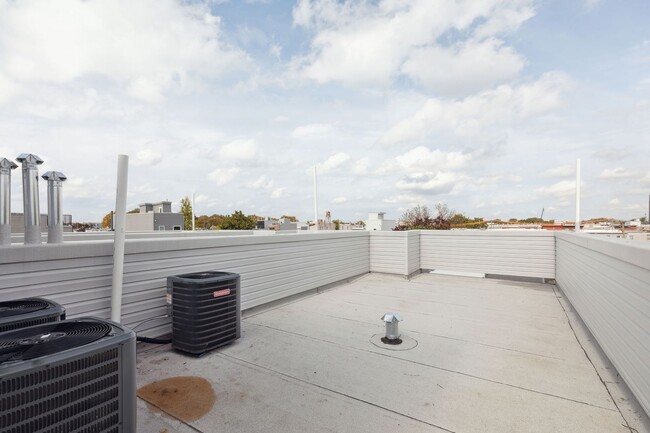 Building Photo - Brand New Brewerytown Apartments