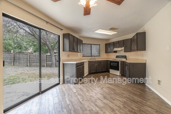 Building Photo - 23 Caswell Cir