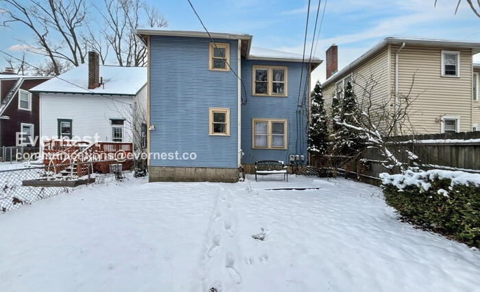 Building Photo - 466 E Oakland Ave