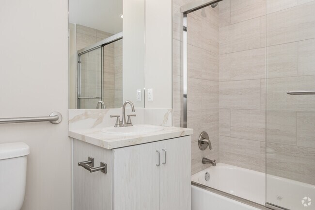 2BR, 2BA - 875 SF - Gladstone Senior Villas