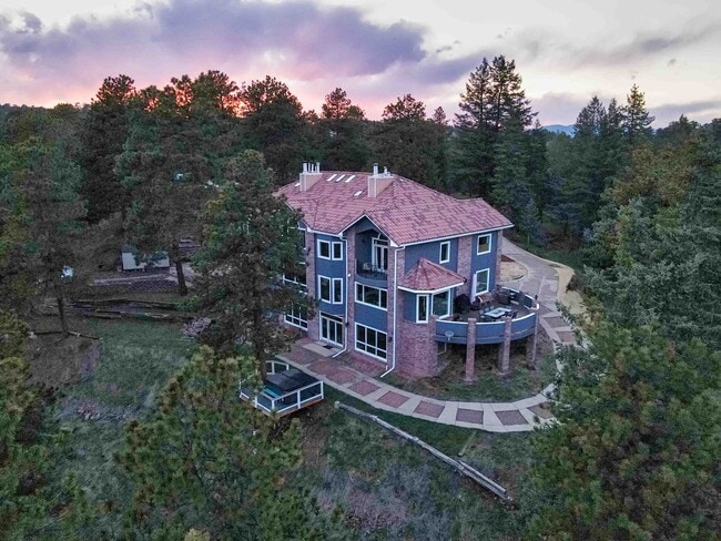 Building Photo - Exquisite Lookout Mountain Estate – Where ...
