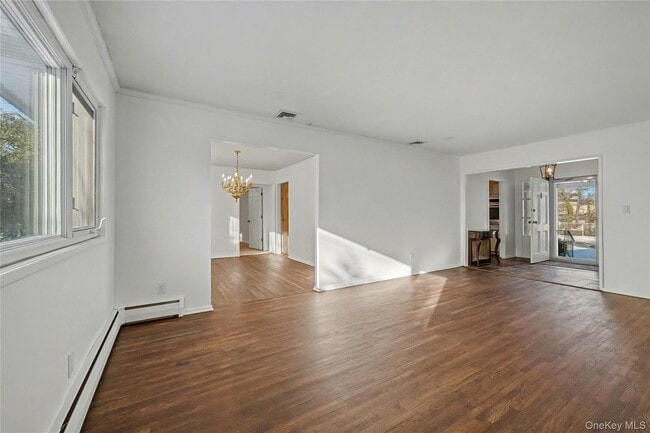 Building Photo - 38 Park Dr E