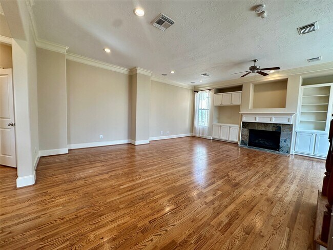 Building Photo - 1205 Birdsall St