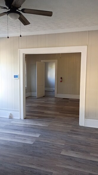 Building Photo - 2672 Cherry Ave