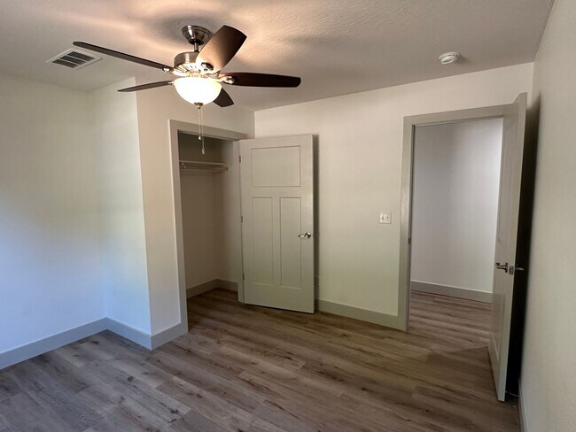 Building Photo - Now LEASING in Summit Pass! Available May 18, 2026!