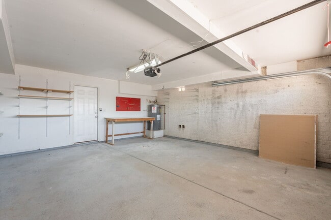 Building Photo - 1325 W Lobo Ave