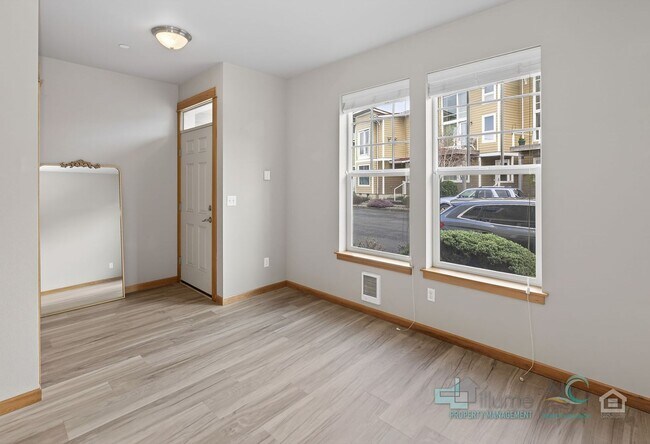 Building Photo - 255 - Fillpot